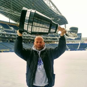 Meet your Posher, Grant